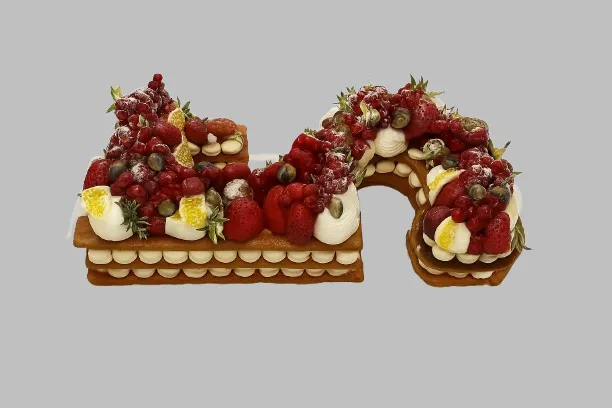 Number Cake Chiffre 5 Délice garni de fruits rouges et crème légère